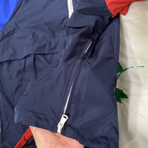 EUC- fantastic rain / windbreaker jacket- pull on - Picture 10 of 16